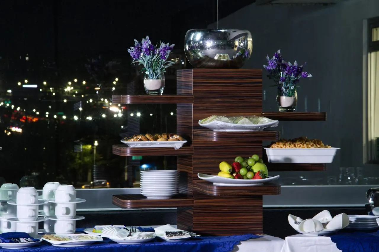 Domun Hotel Queretaro 5*,